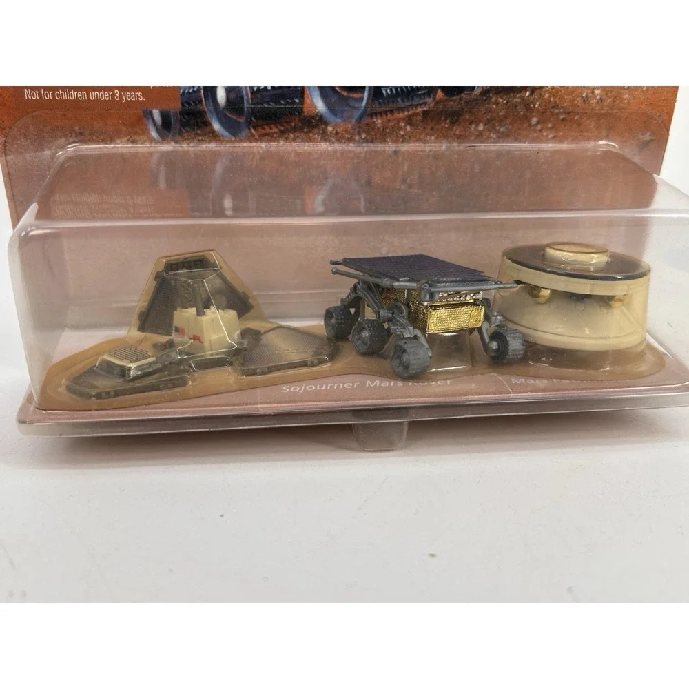 Hot Wheels Action Pack July 4, 1997 JPL Sojourner Mars Rover, Pathfinder, Lander